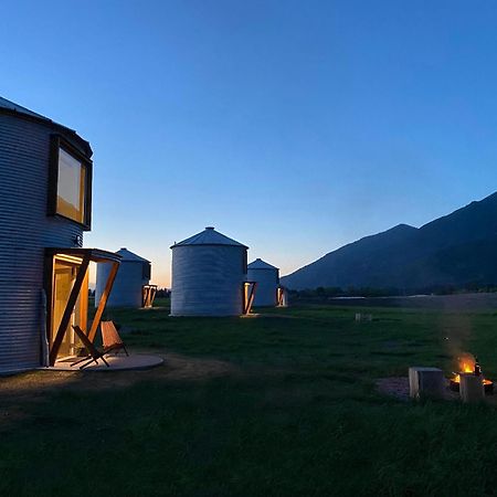 Clark Farm Silos - 5 Silo Mountain View Retreat Kalispell Exterior photo