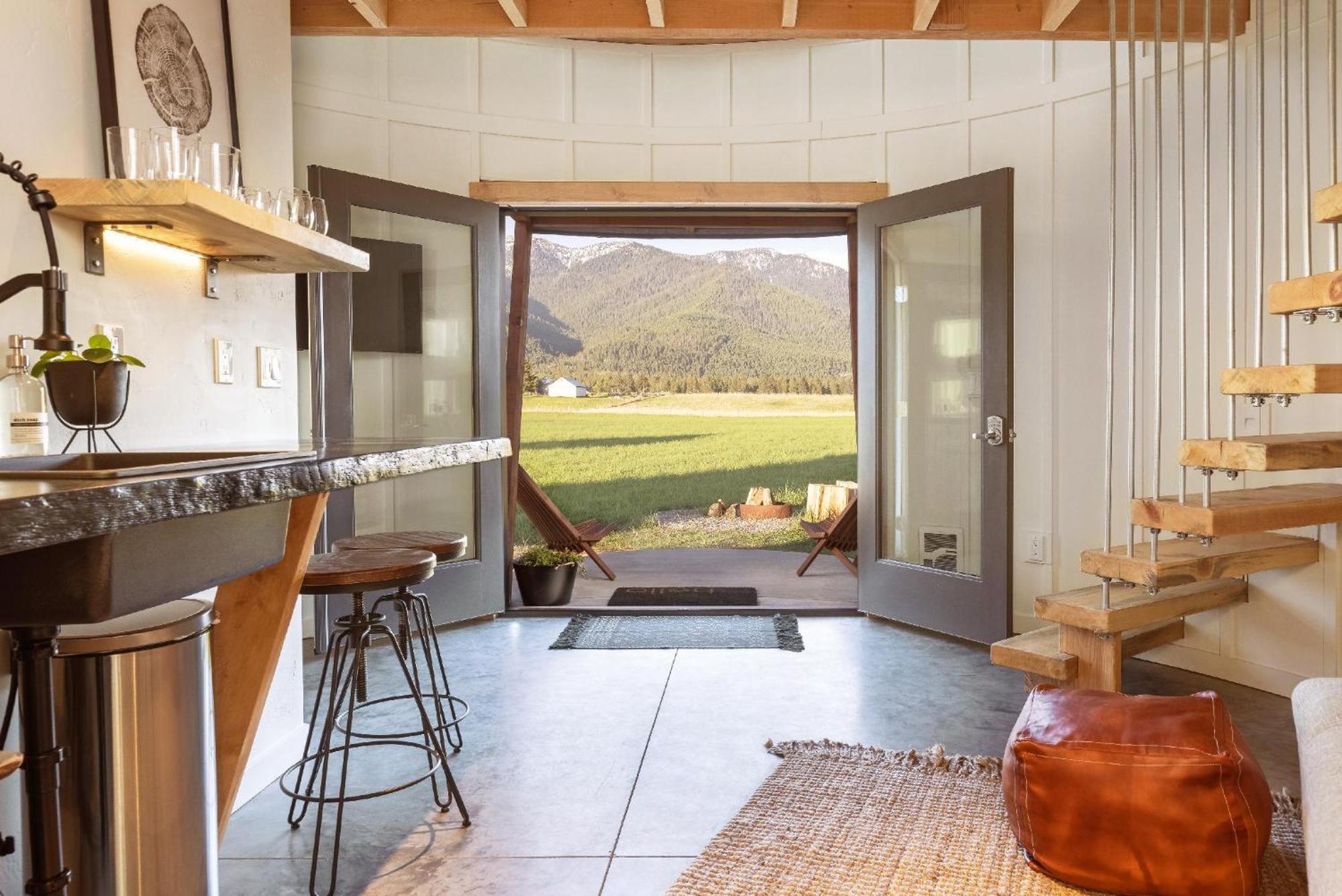 Clark Farm Silos - 5 Silo Mountain View Retreat Kalispell Exterior photo