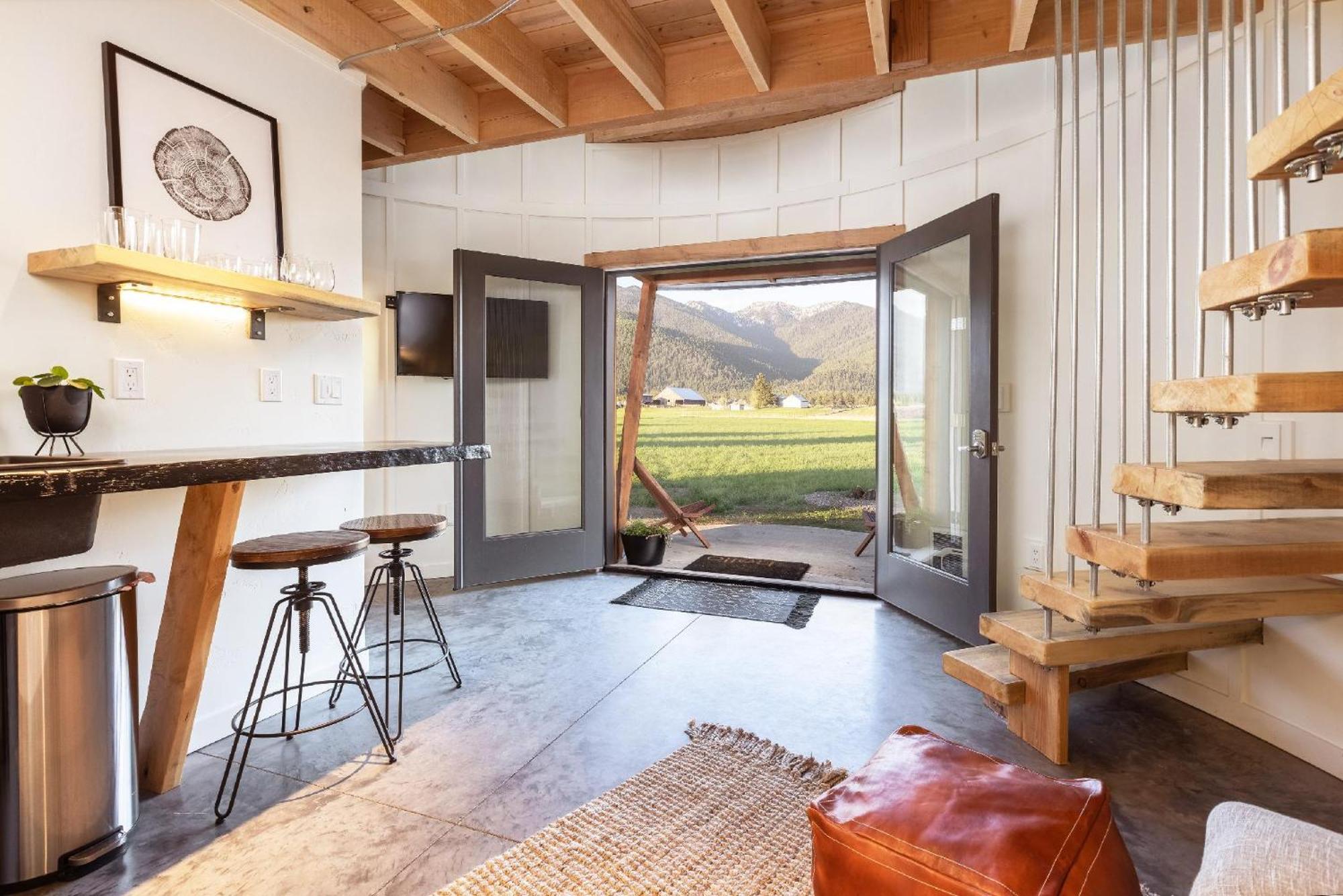 Clark Farm Silos - 5 Silo Mountain View Retreat Kalispell Exterior photo